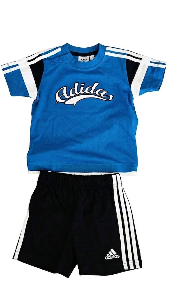 Adidas, completino bimbo 12 mesi