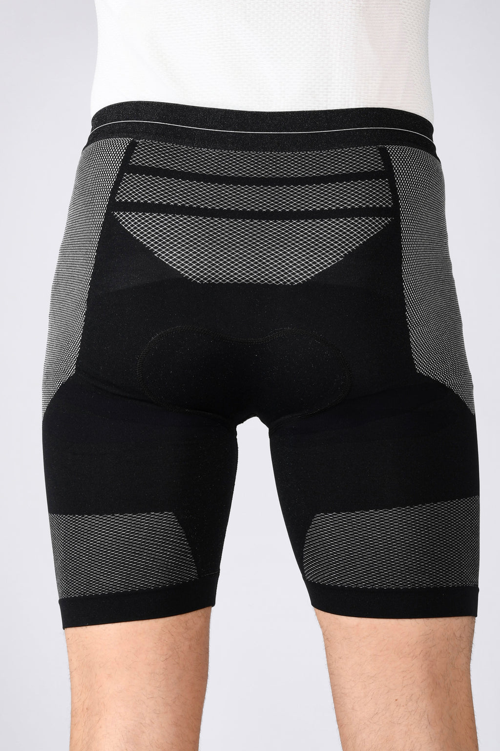 IRONIC,  pantaloncini ciclisti con fondello